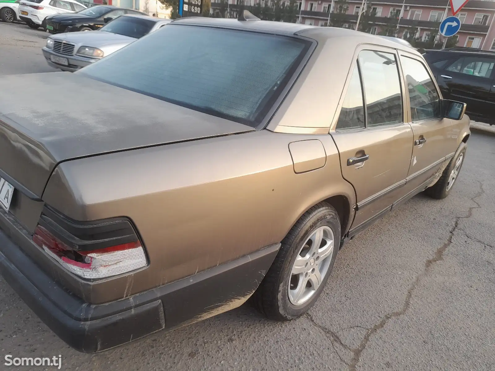 Mercedes-Benz W124, 1989-4