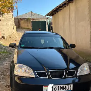 Chevrolet Lacetti, 2004