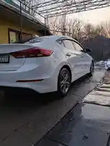 Hyundai Elantra, 2018-4