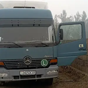 Бортовой грузовик Mercedes-Benz Atego 1528, 2000