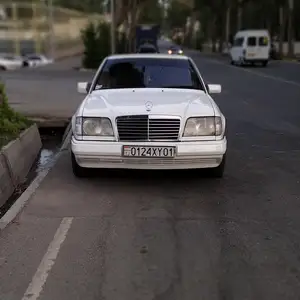 Mercedes-Benz W124, 1994