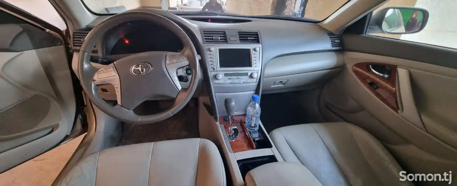 Toyota Camry, 2010-4