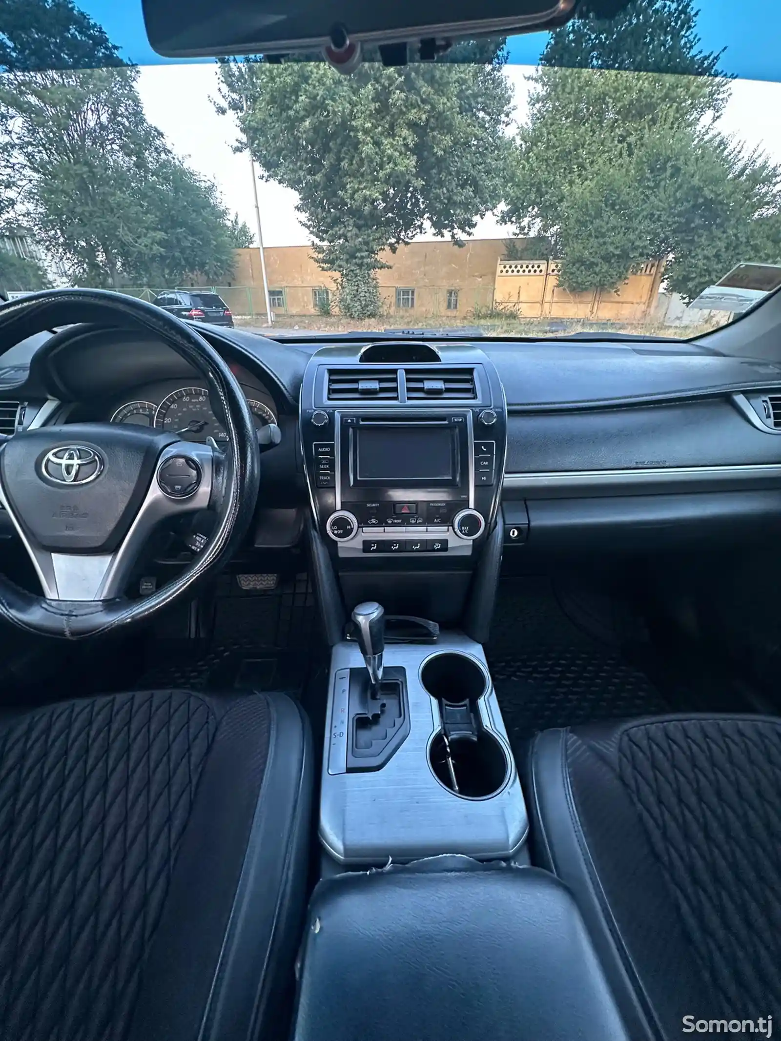 Toyota Camry, 2012-4