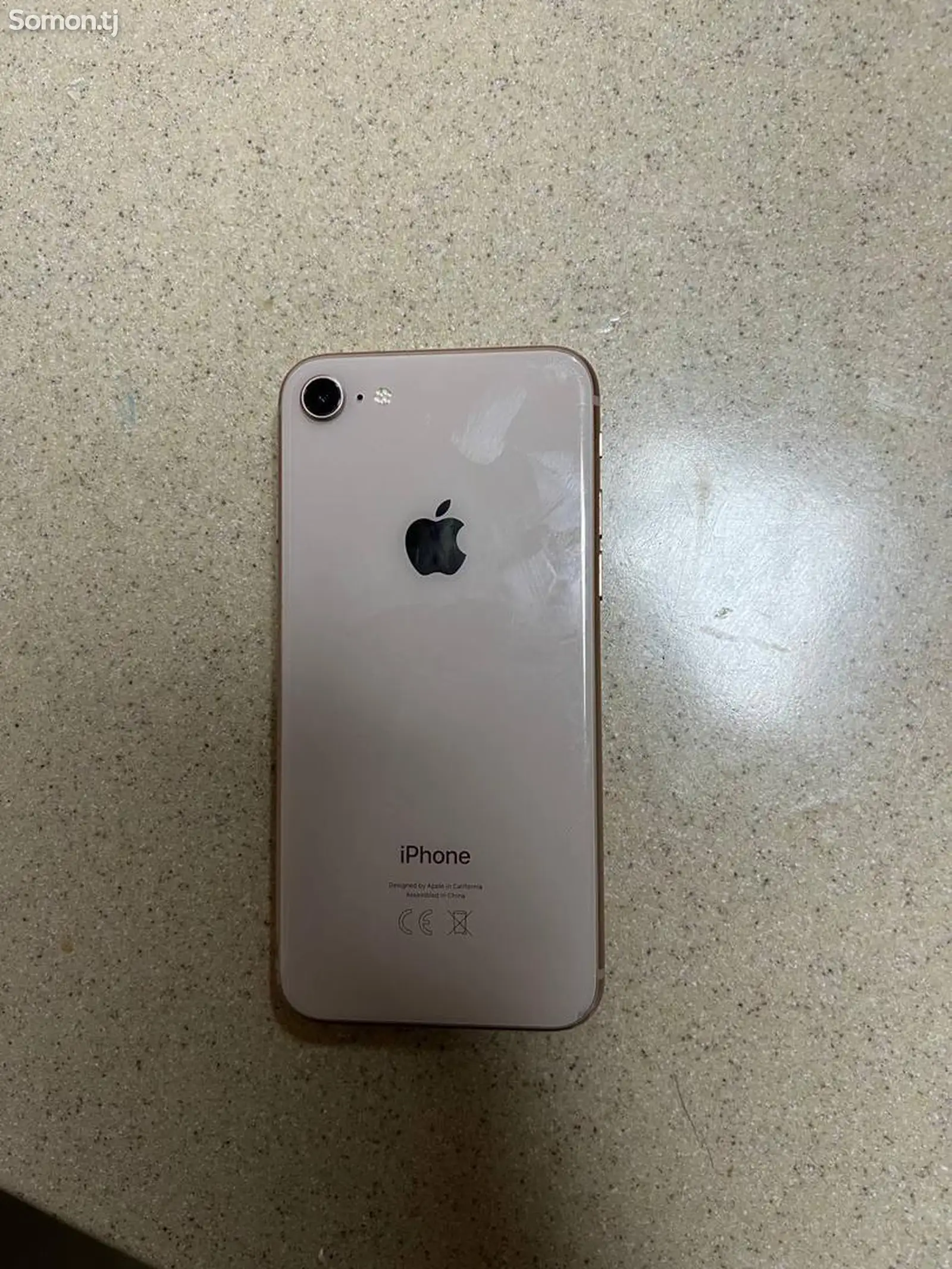 Apple iPhone 8, 64 gb, Gold-1