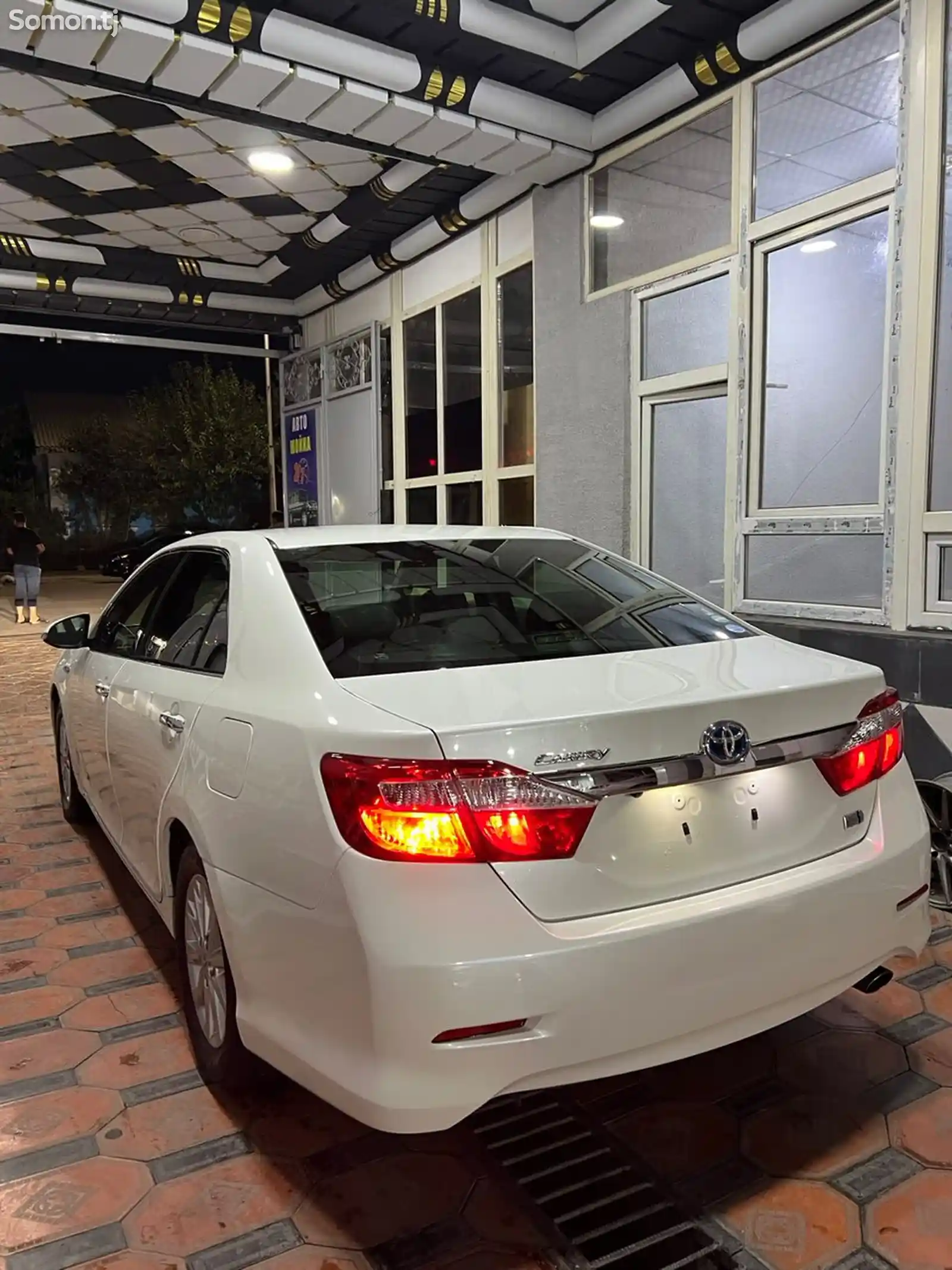 Toyota Camry, 2014-10