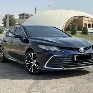 Toyota Camry, 2021