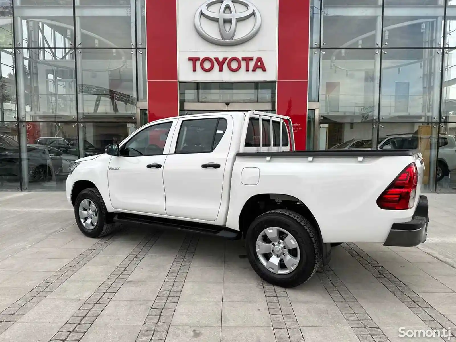Toyota Hilux, 2023-4