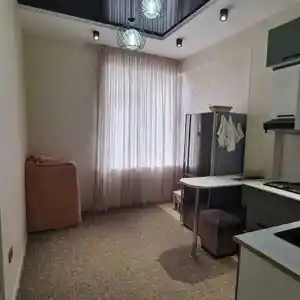 2-комн. квартира, 7 этаж, 55м², 18-мкр