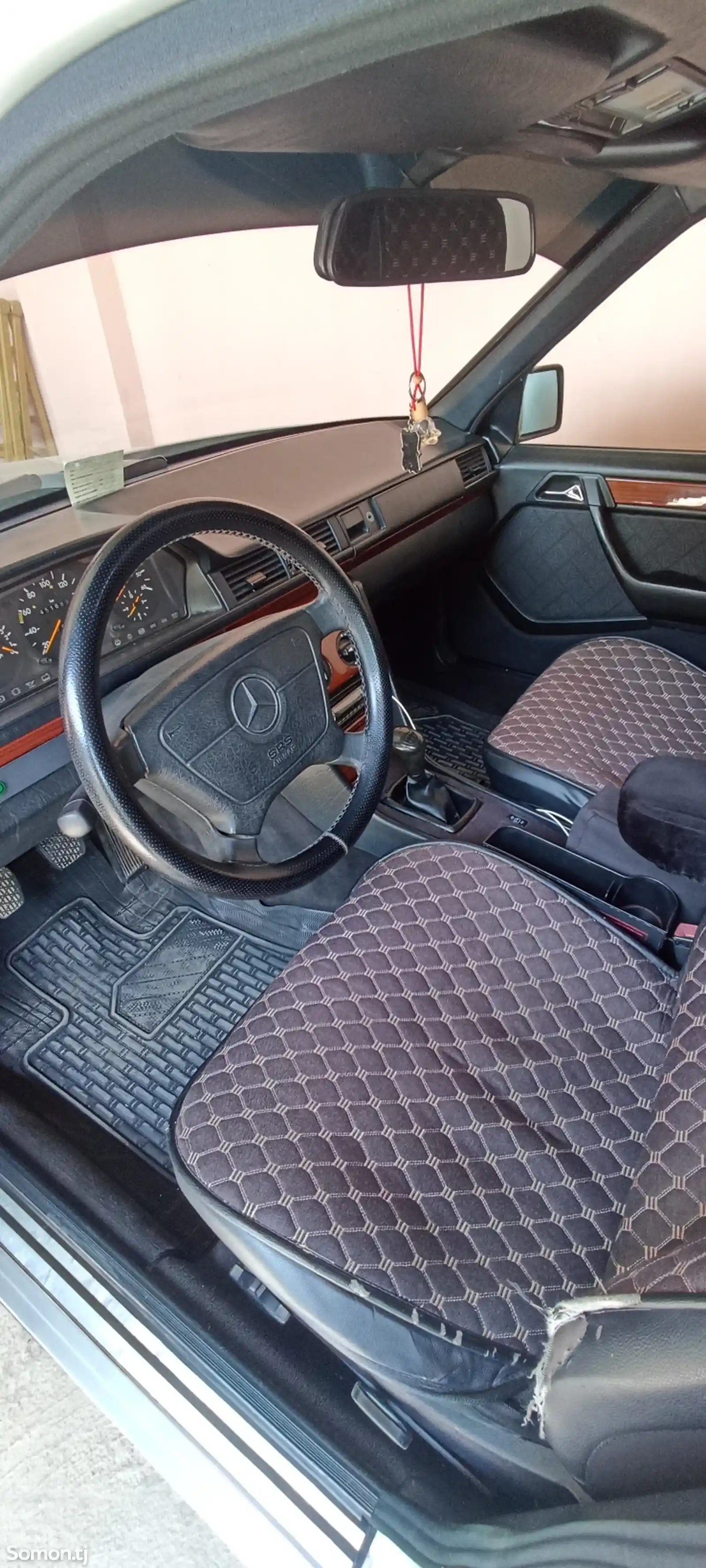 Mercedes-Benz W124, 1993-5