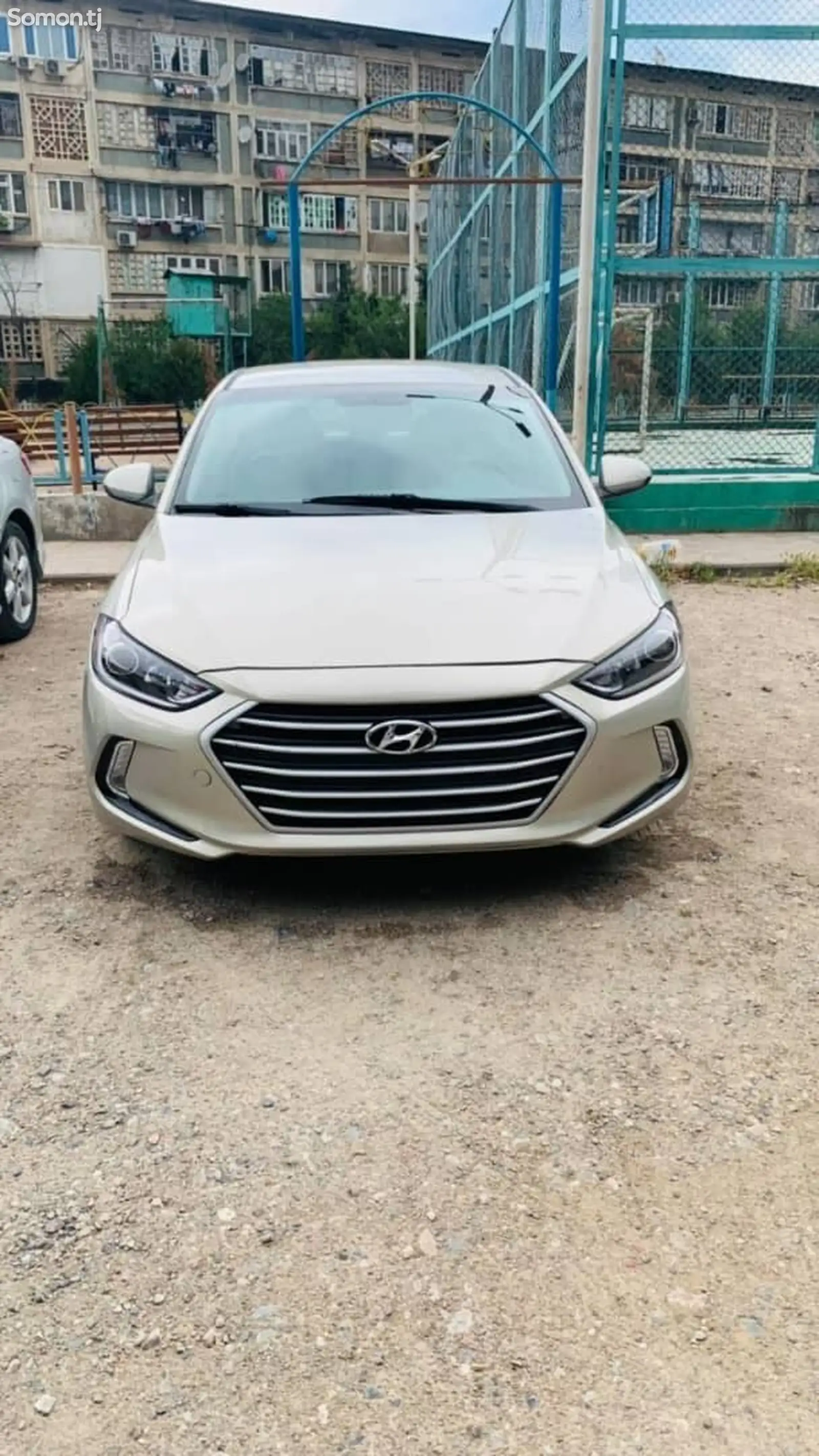 Hyundai Elantra, 2017-4