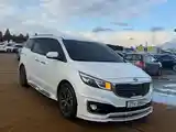 Kia Carnival, 2015-4