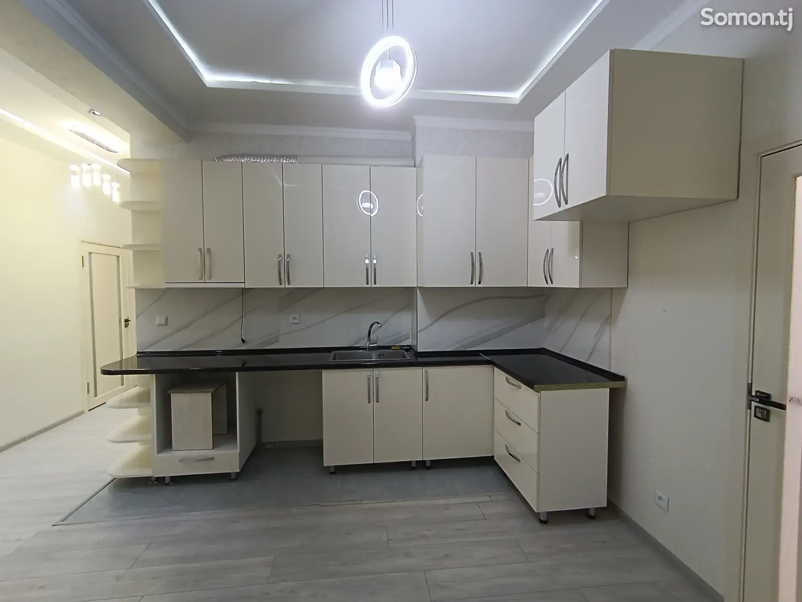 2-комн. квартира, 8 этаж, 60 м², 82мкр-6