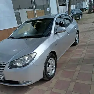 Hyundai Avante, 2010