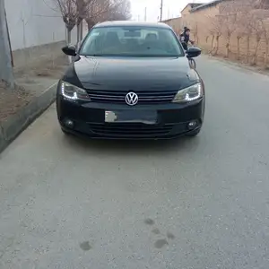 Volkswagen Jetta, 2012