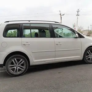 Volkswagen Touran, 2007