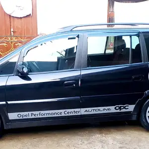 Opel Zafira, 2004