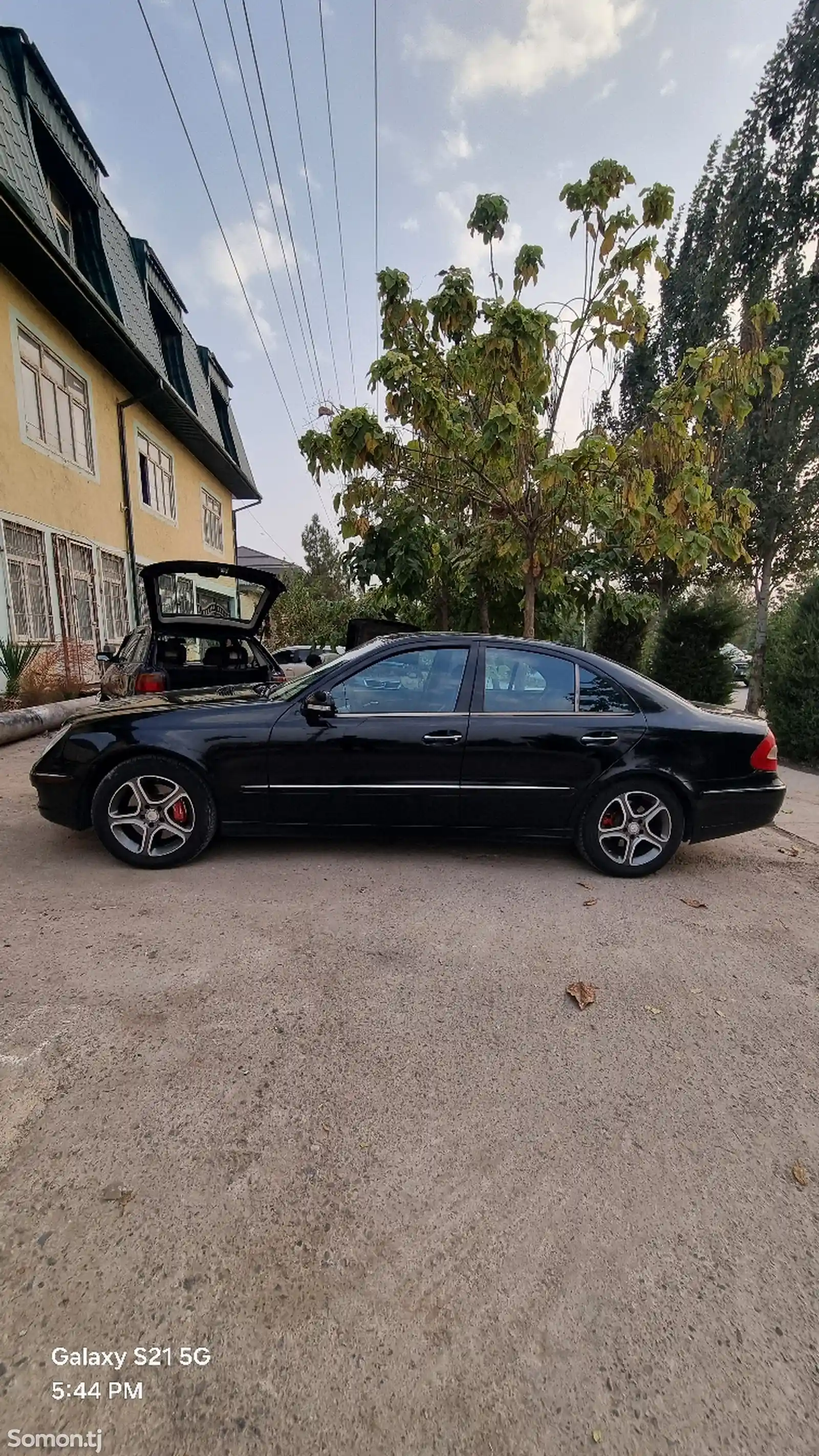 Mercedes-Benz E class, 2002-5