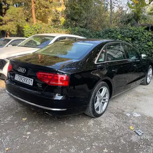 Audi A8, 2015