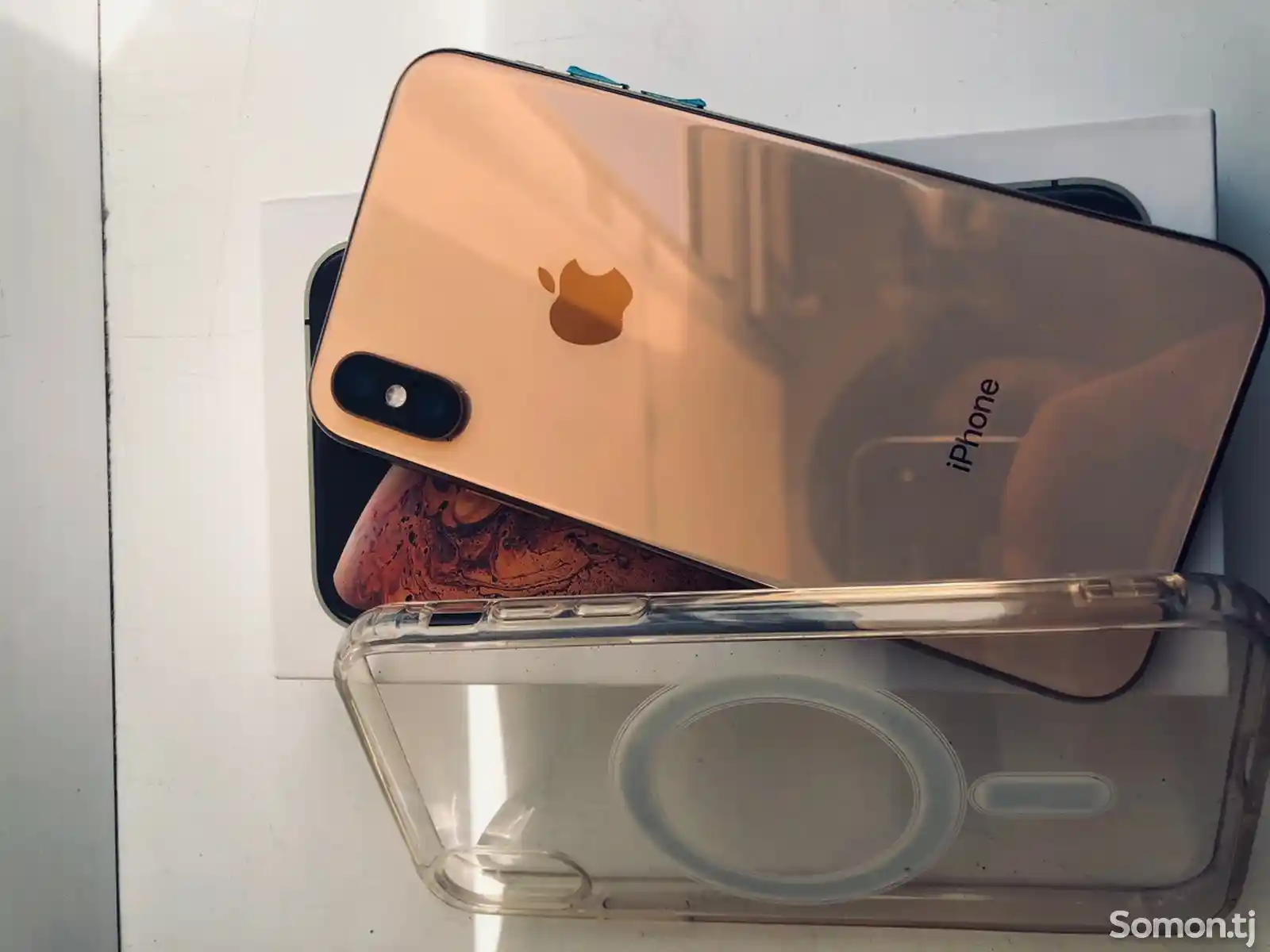 Apple iPhone Xs, 256 gb, Gold-1