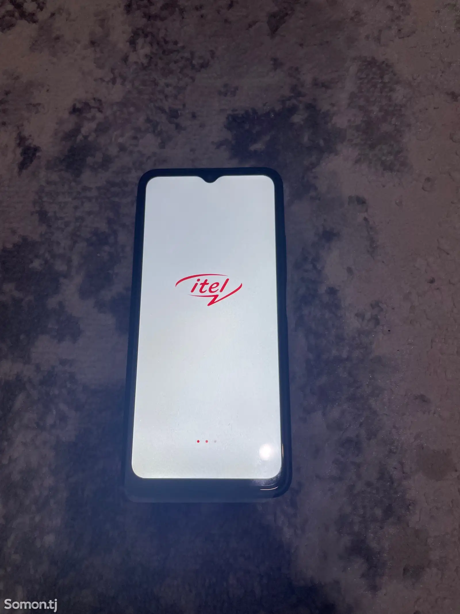 Телефон Itel-1