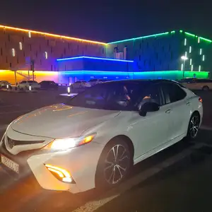 Toyota Camry, 2018