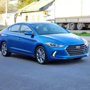 Hyundai Elantra, 2017