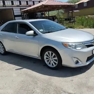 Toyota Camry, 2013