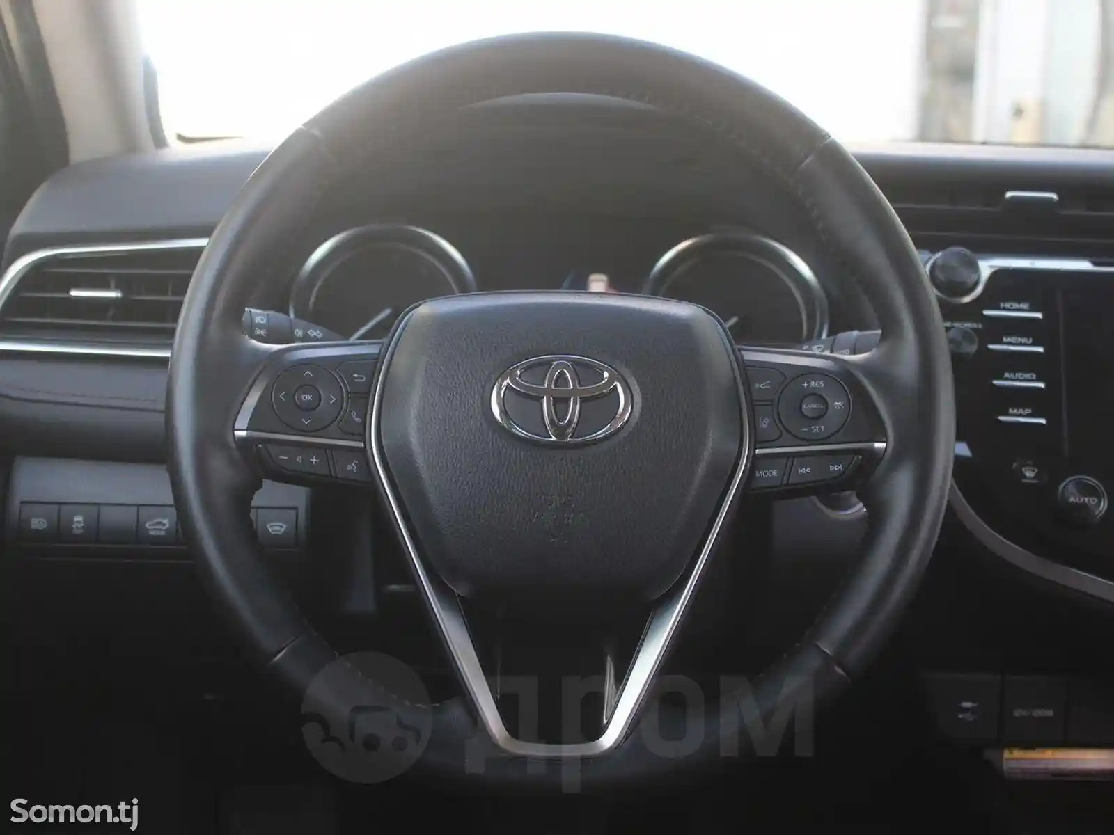 Toyota Camry, 2018-9