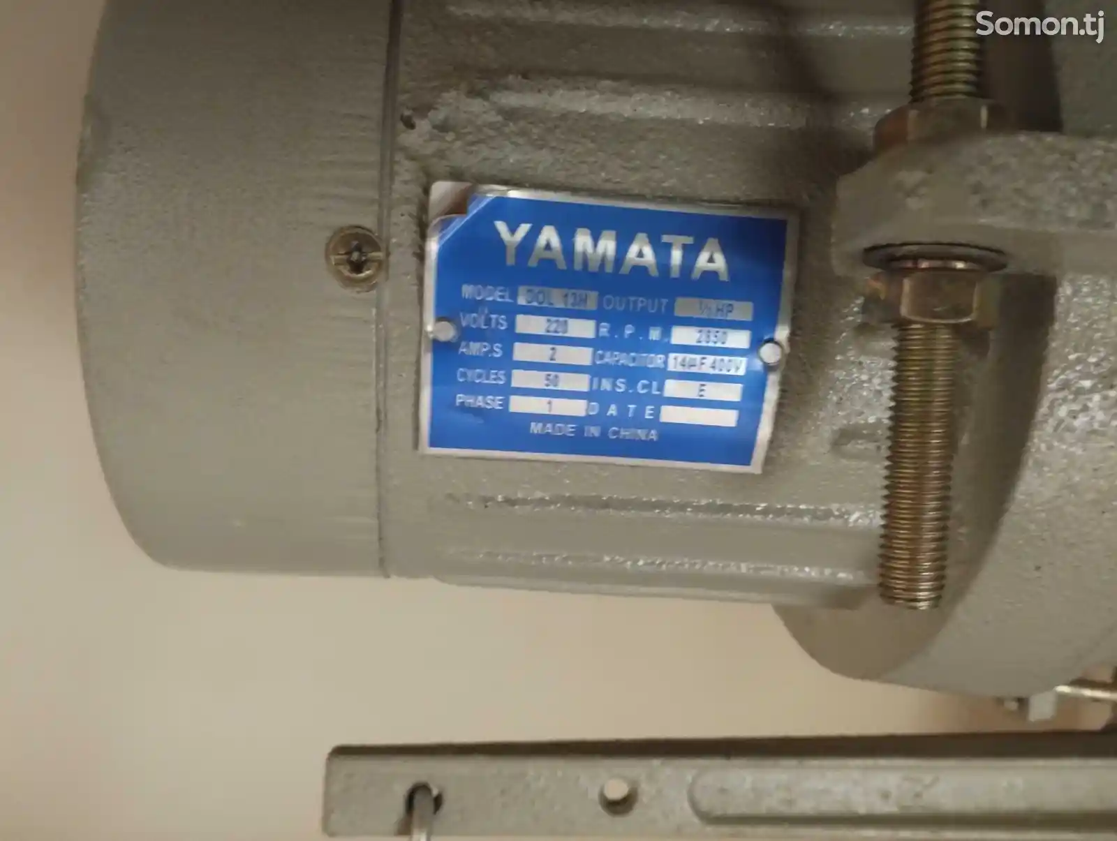 Швейная машинка Yamata-4