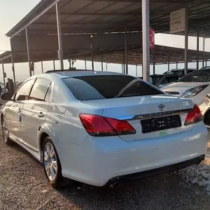 Toyota Avalon, 2011