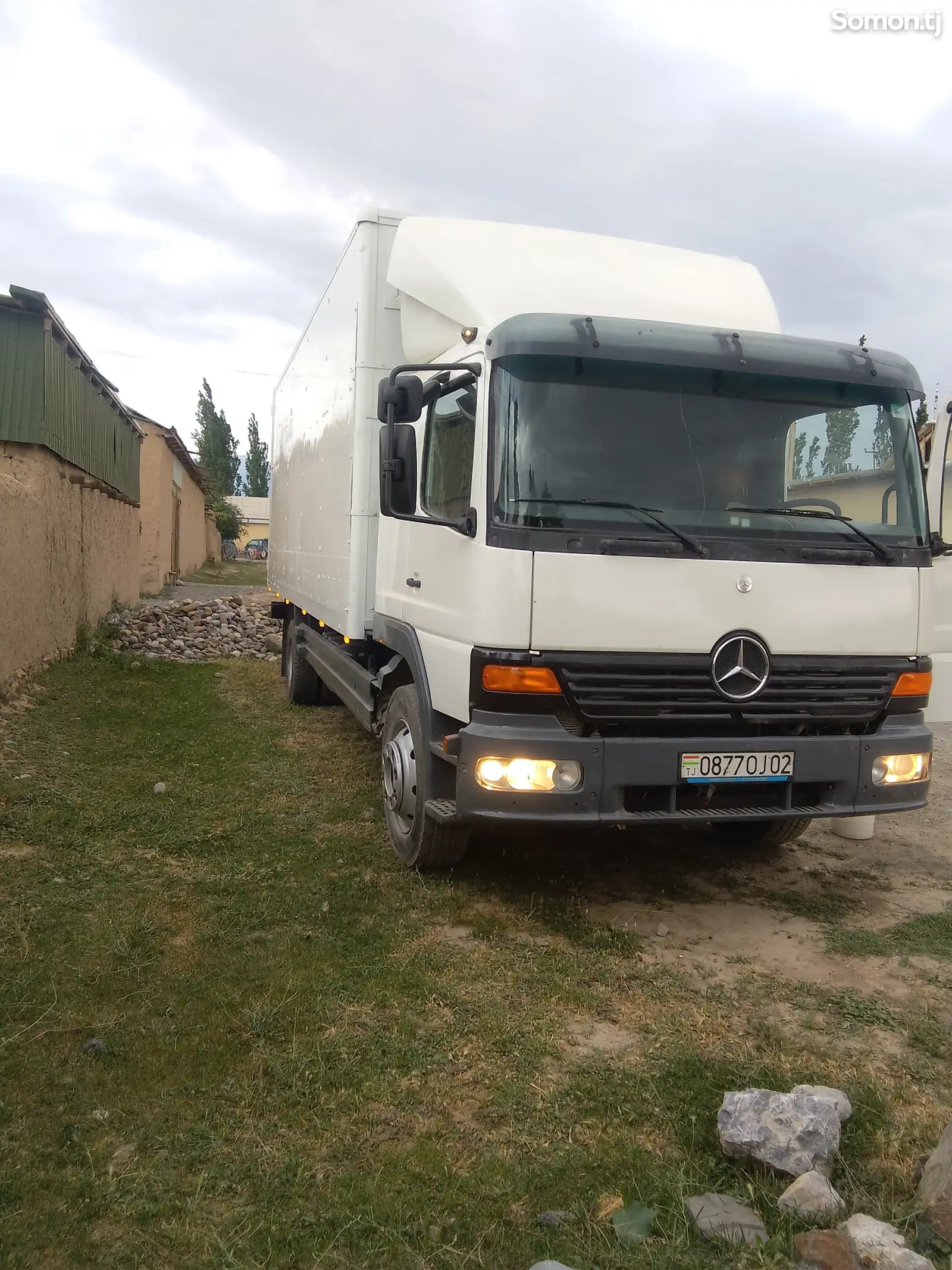 Бортовой грузовик Mercedes-Benz Atego, 2001