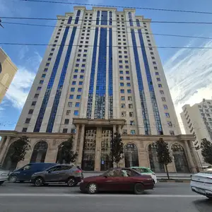 2-комн. квартира, 22 этаж, 90 м², Шохмансур