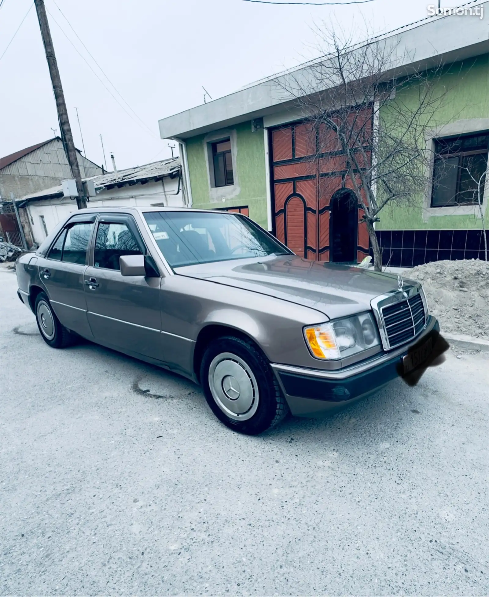 Mercedes-Benz W124, 1988-1