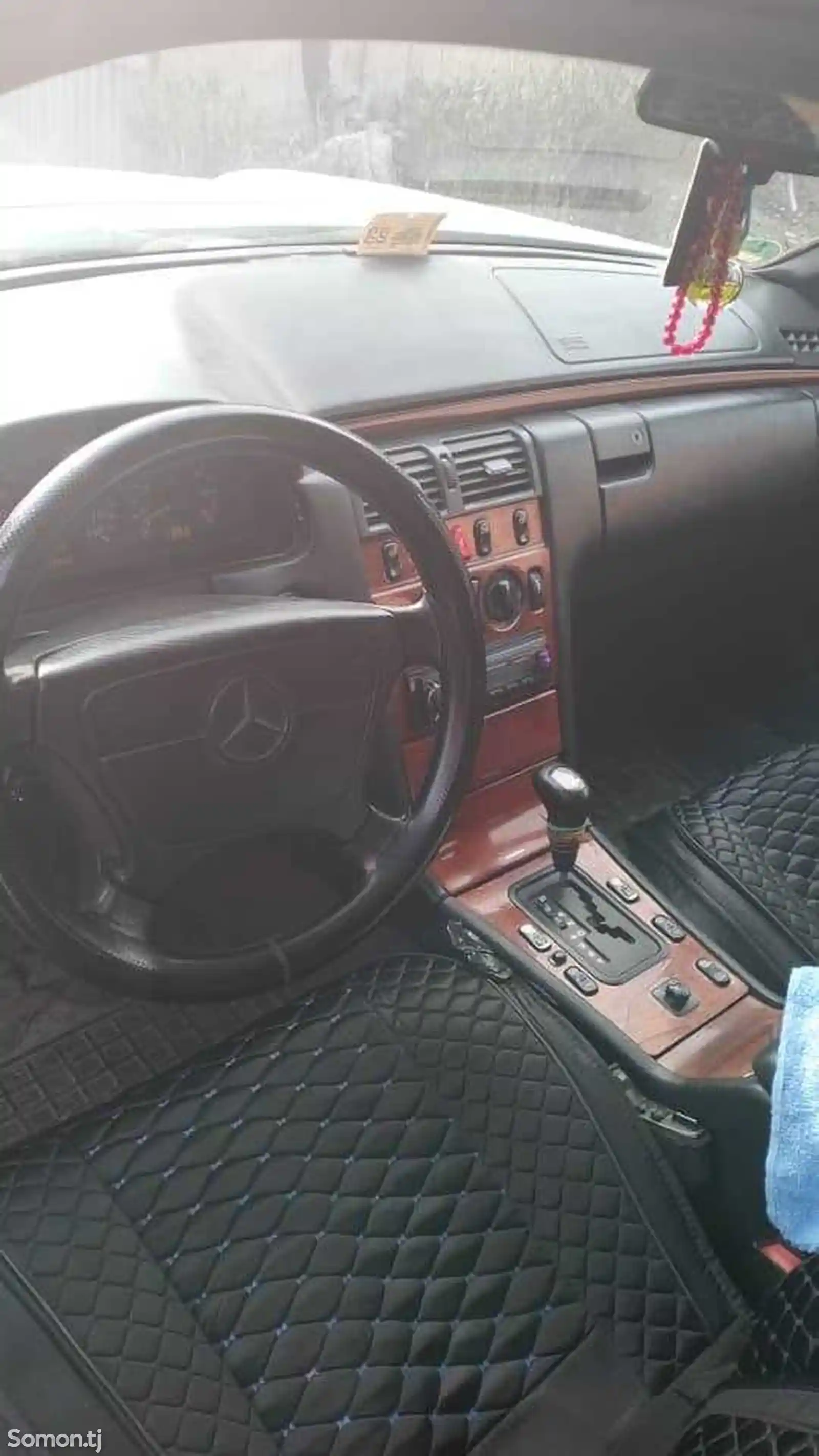 Mercedes-Benz E class, 1996-3