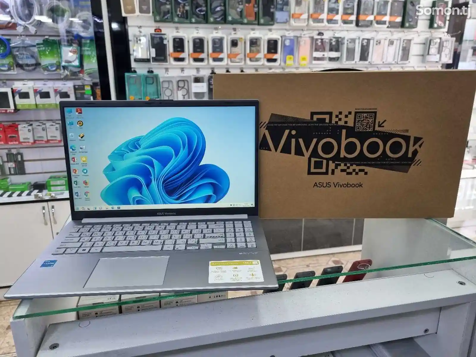 Ноутбук Asus Vivobook Core i3 13 поколения-1