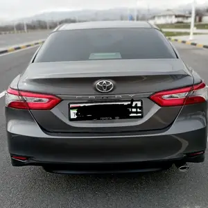 Toyota Camry, 2018