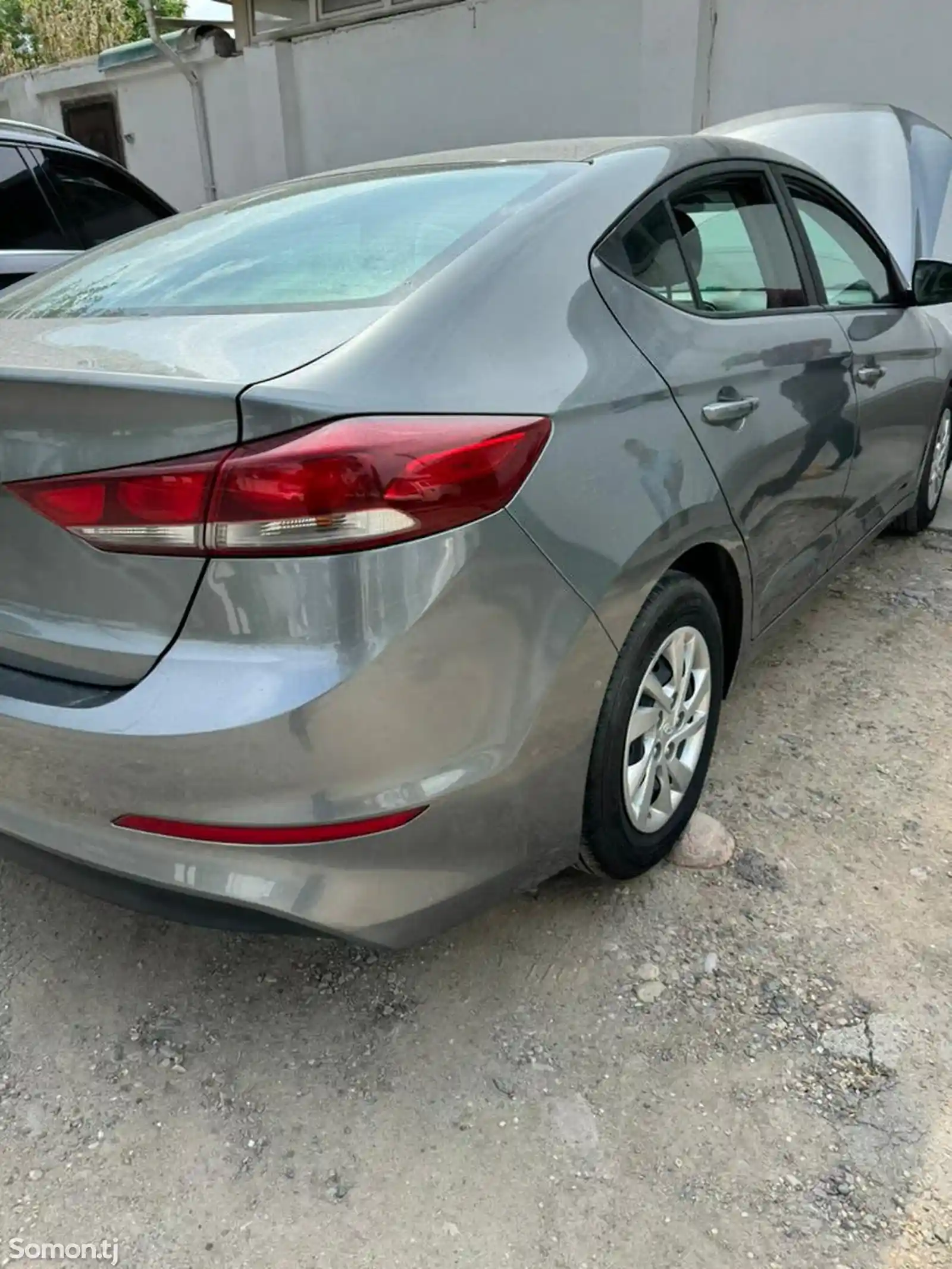 Hyundai Elantra, 2018-3