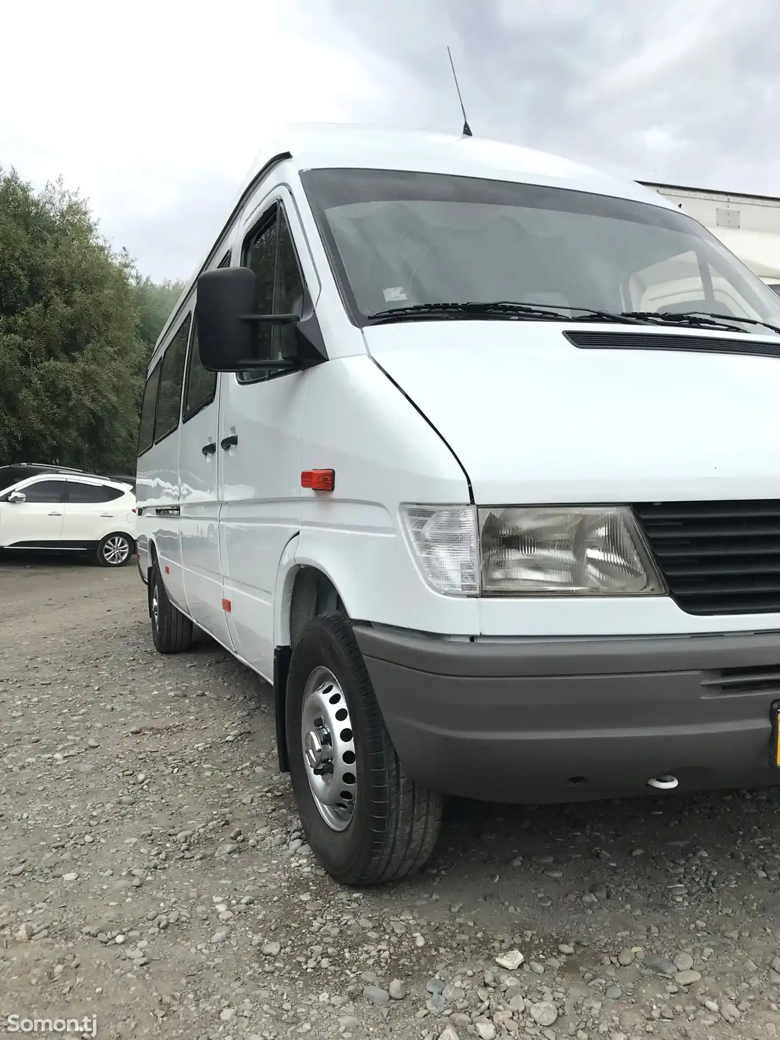 Микроавтобус Mercedes Benz Sprinter-2