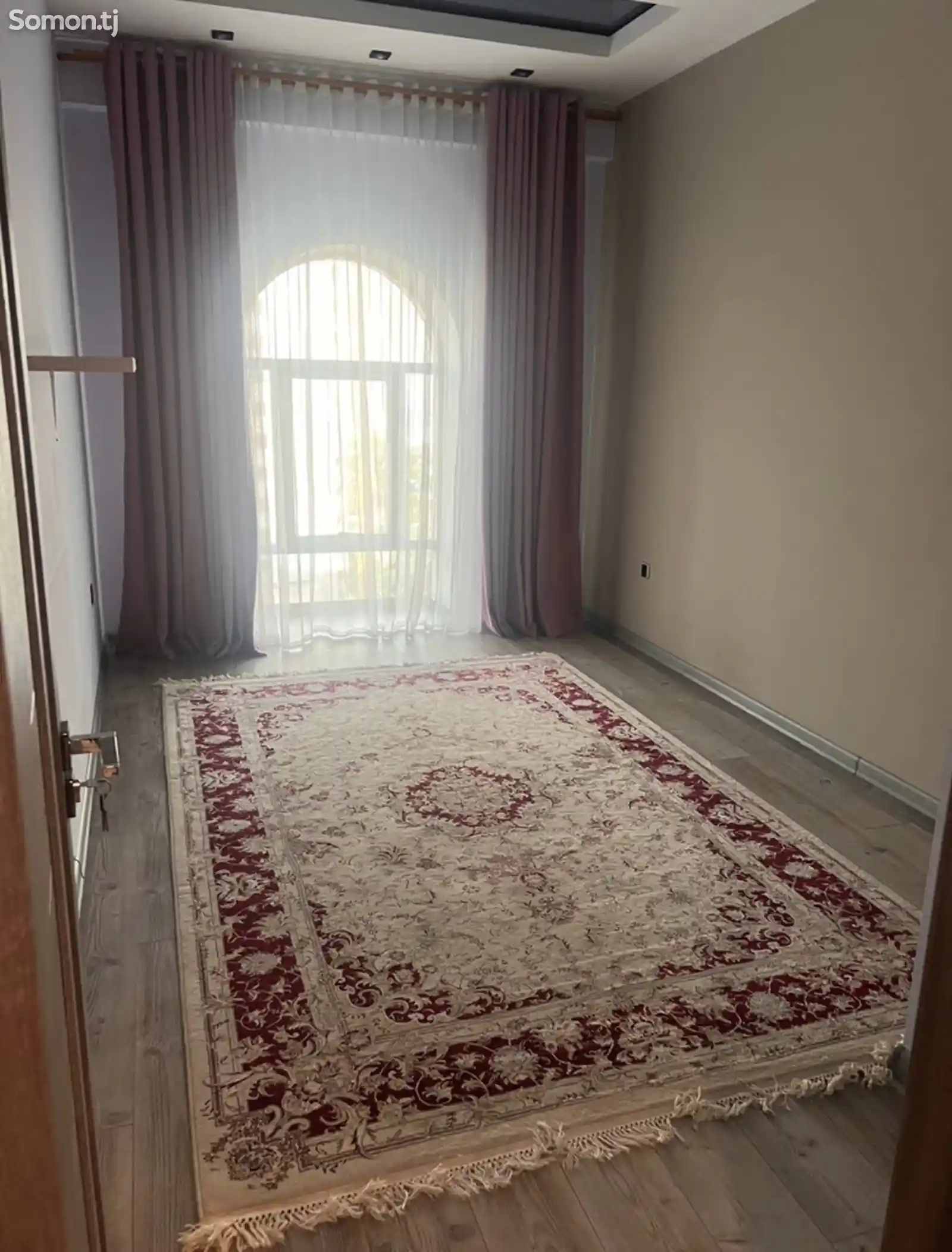 3-комн. квартира, 11 этаж, 110м², И.Сомони-4