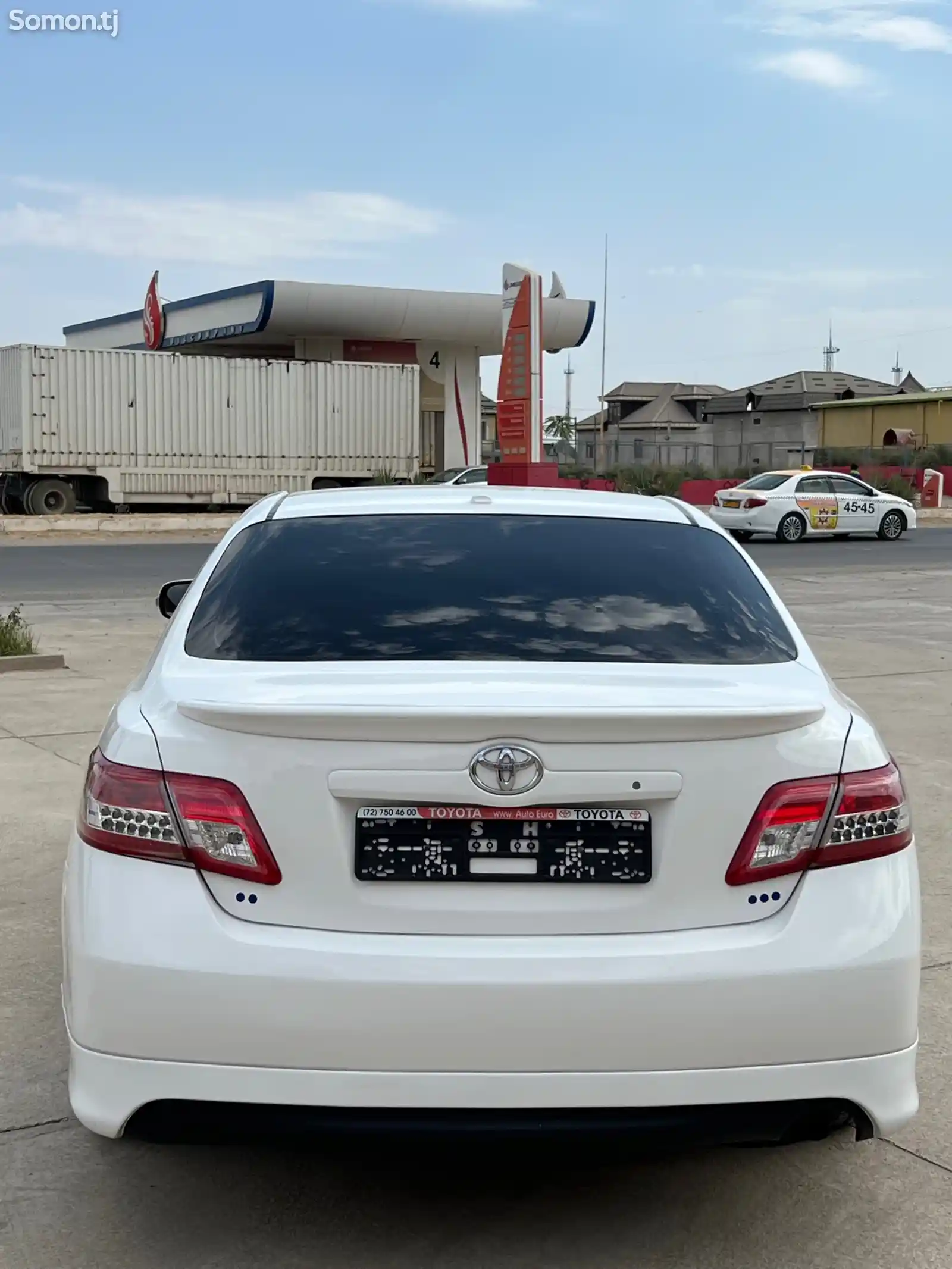 Toyota Camry, 2010-6