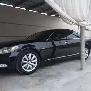 Lexus LS series, 2008