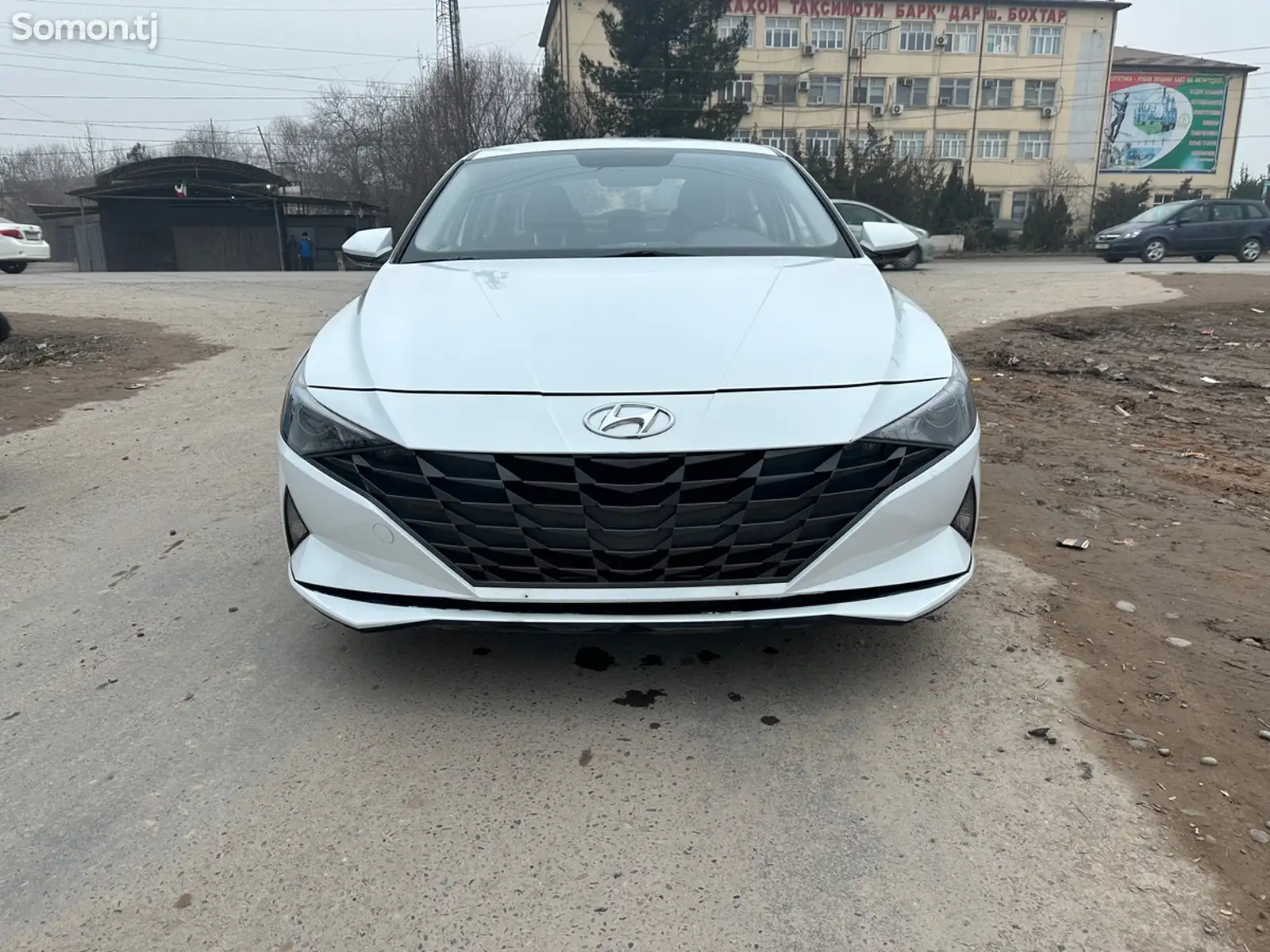 Hyundai Elantra, 2022-1