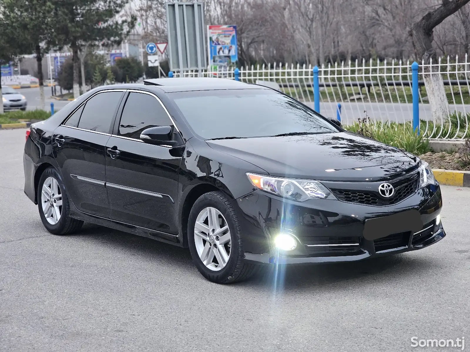 Toyota Camry, 2013-1