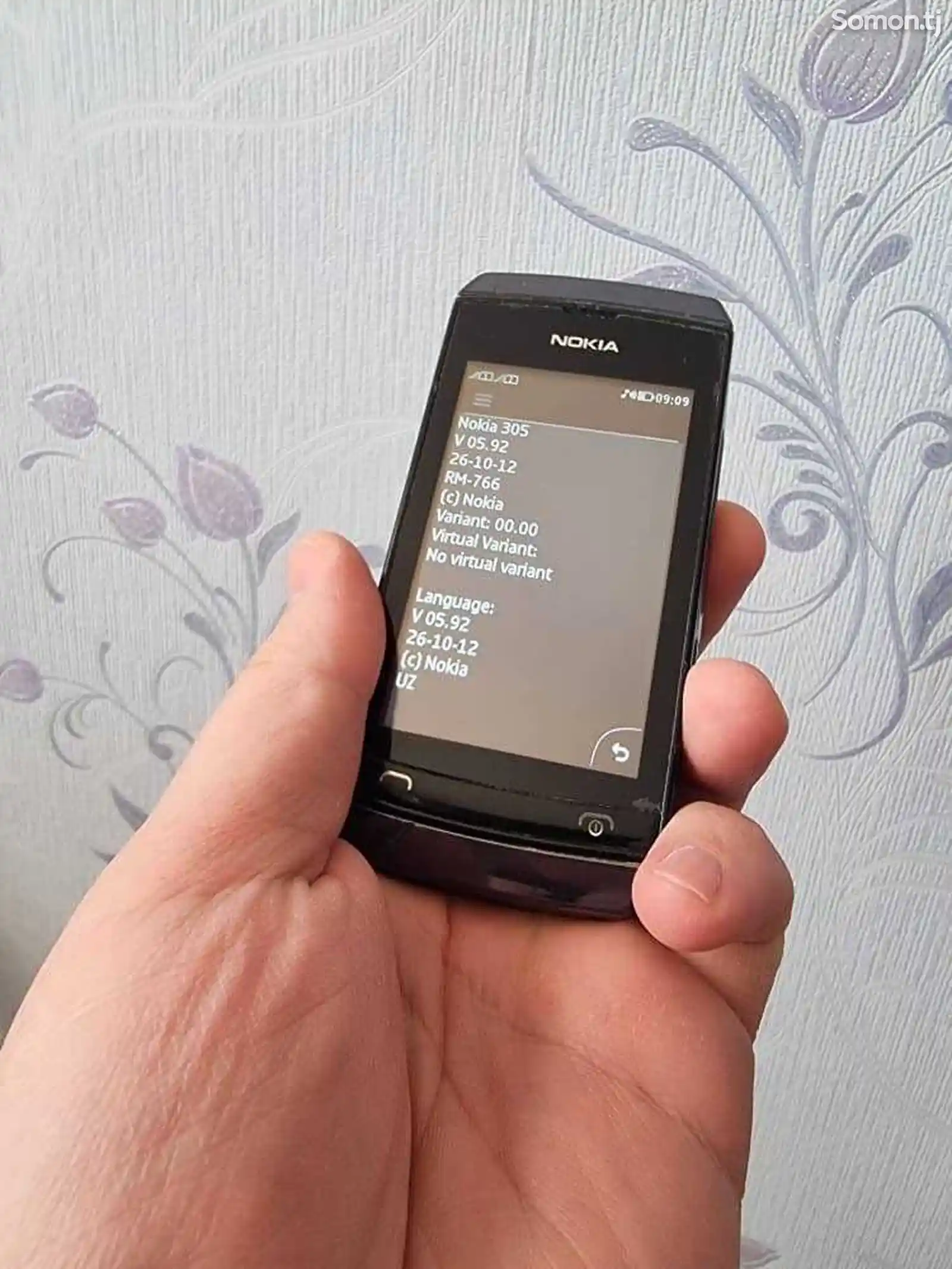Nokia 305 Duos-4