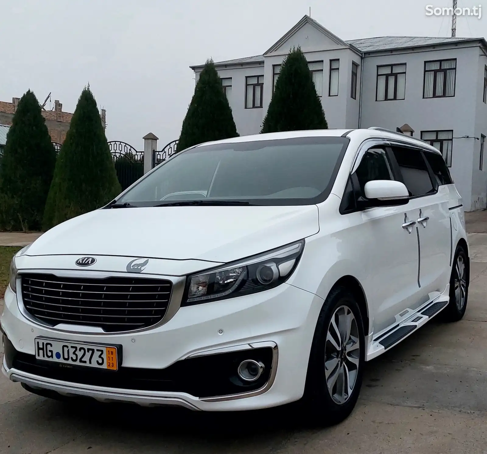 Kia Carnival, 2015-1