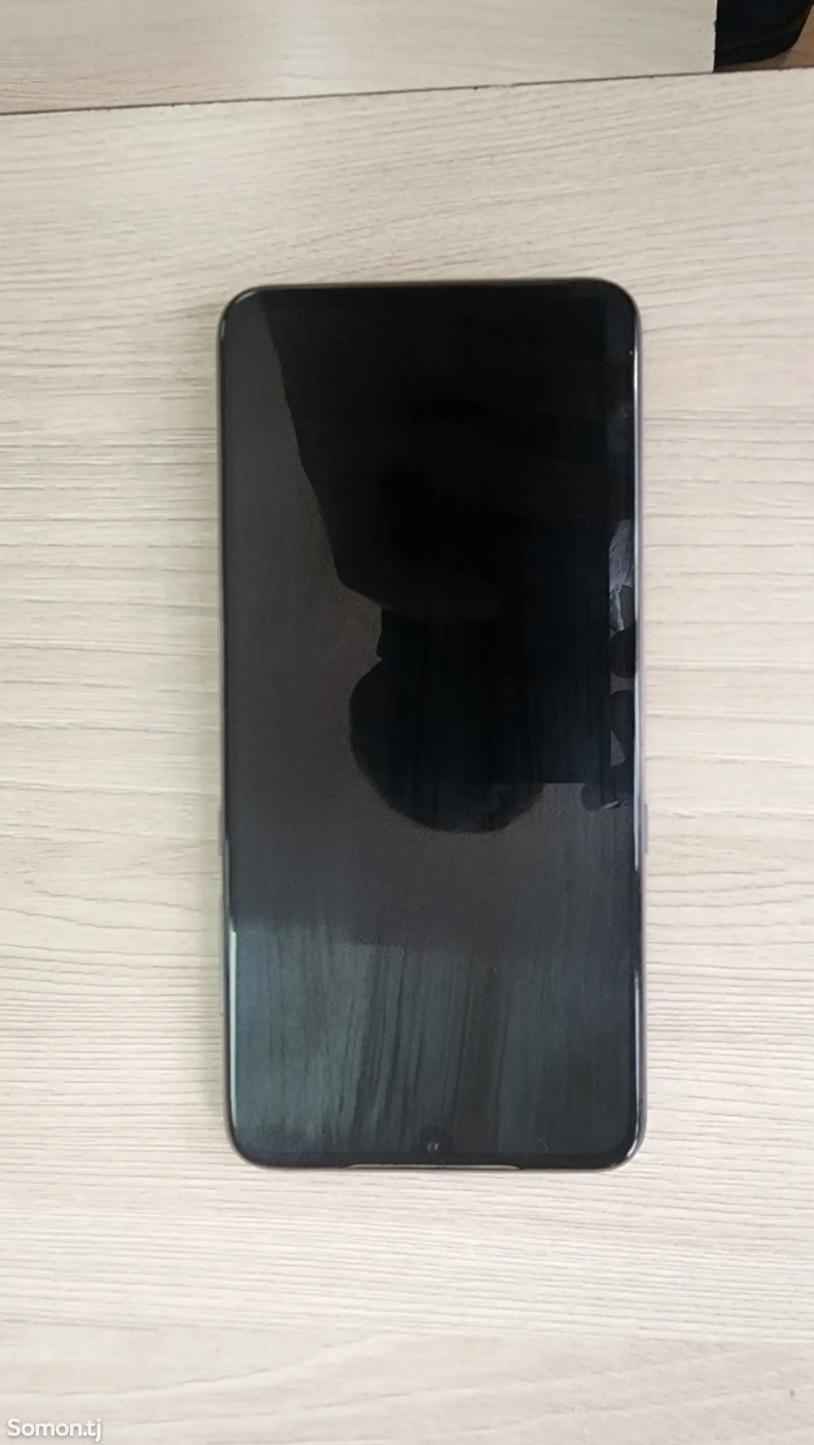 Телефон Xiaomi Mi 9-3