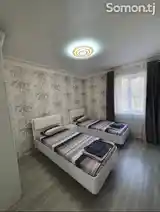 3-комн. квартира, 3 этаж, 75м², Универмаг-7