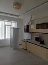 2-комн. квартира, 5 этаж, 90м², 33 мкр-7