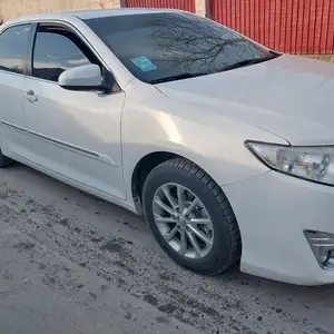 Toyota Camry, 2013