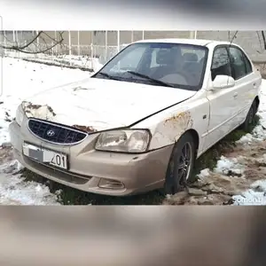 Hyundai Verna, 2000